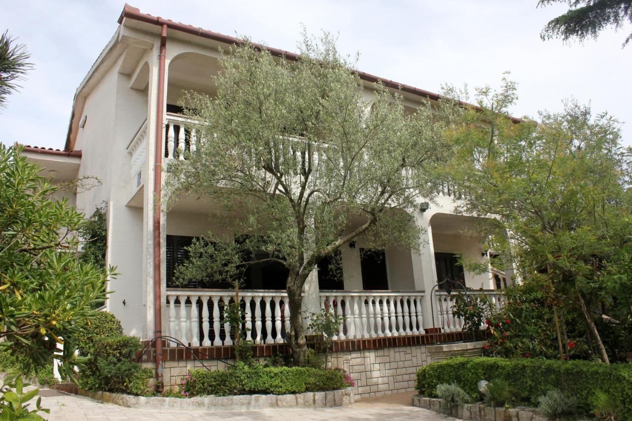 Apartment Krajacic Krk Town Exteriör bild