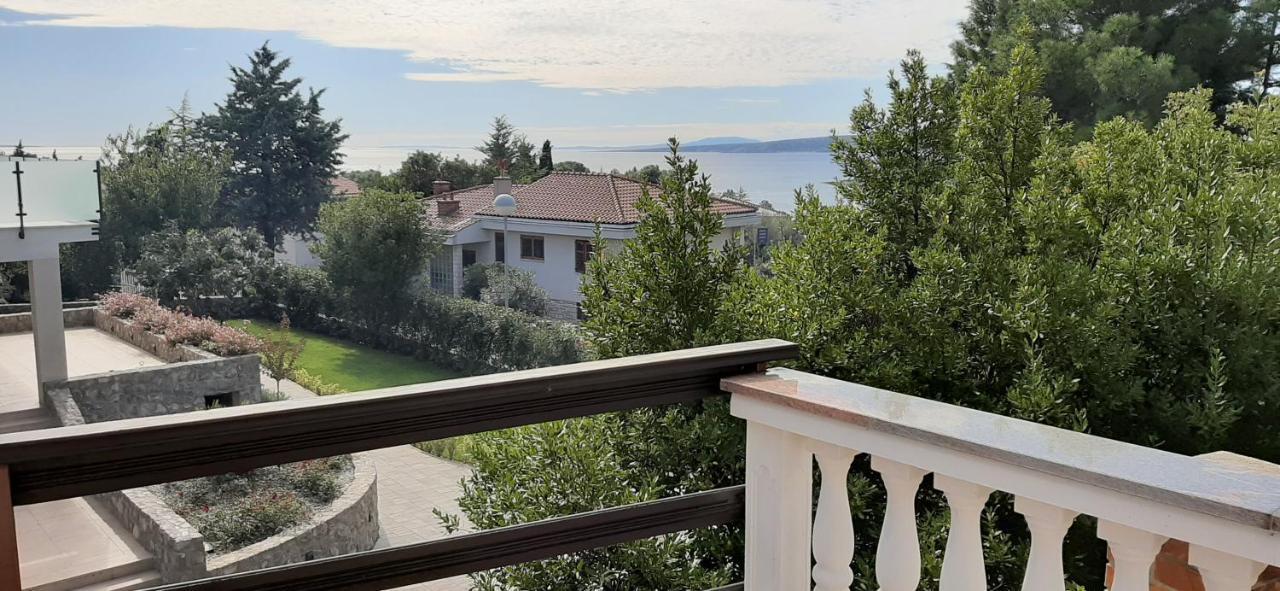 Apartment Krajacic Krk Town Exteriör bild