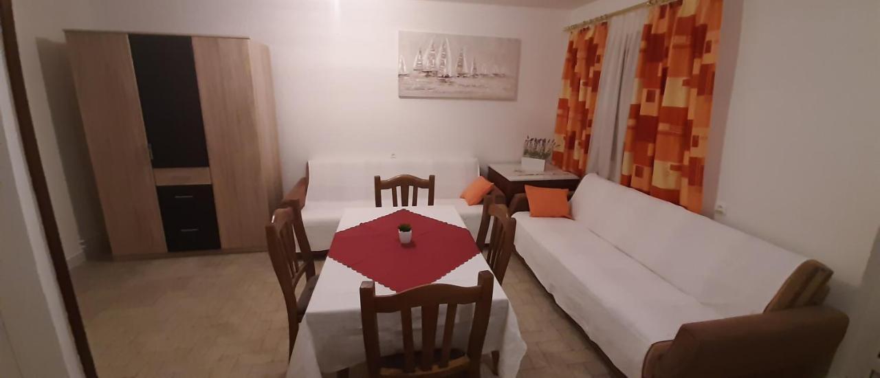 Apartment Krajacic Krk Town Exteriör bild