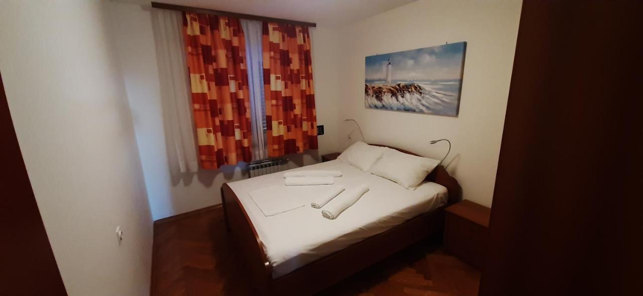 Apartment Krajacic Krk Town Exteriör bild